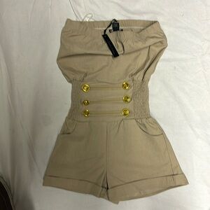 Seduction NWT Jumpsuit Romper with pockets & buttons. size small